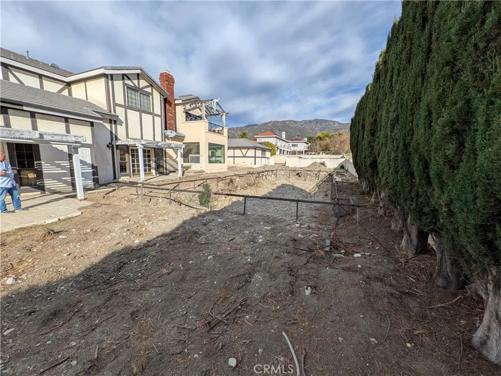 3742 Hollins Claremont, CA 91711