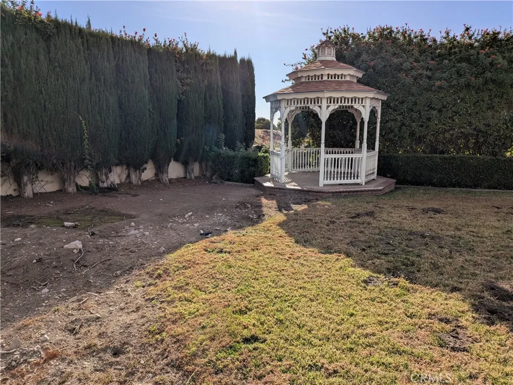 3742 Hollins Claremont, CA 91711