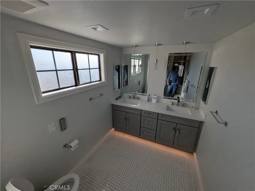 3742 Hollins Claremont, CA 91711
