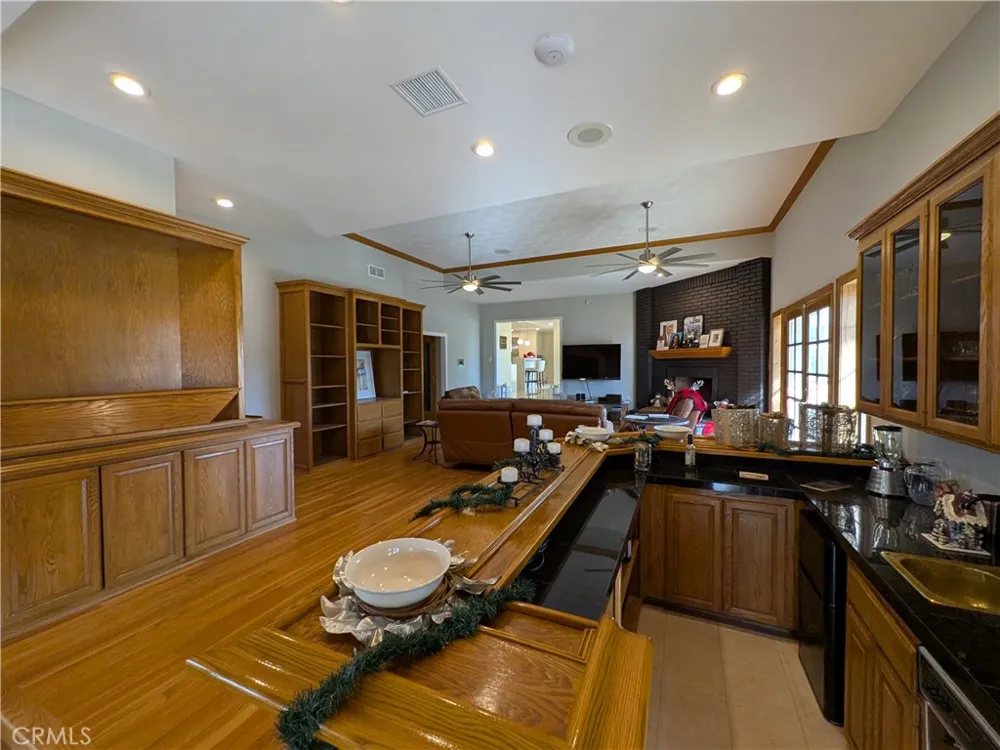 3742 Hollins Claremont, CA 91711
