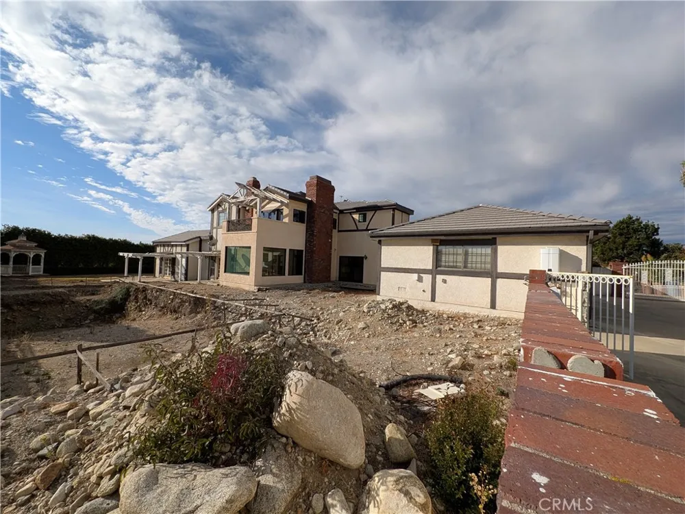 3742 Hollins Claremont, CA 91711