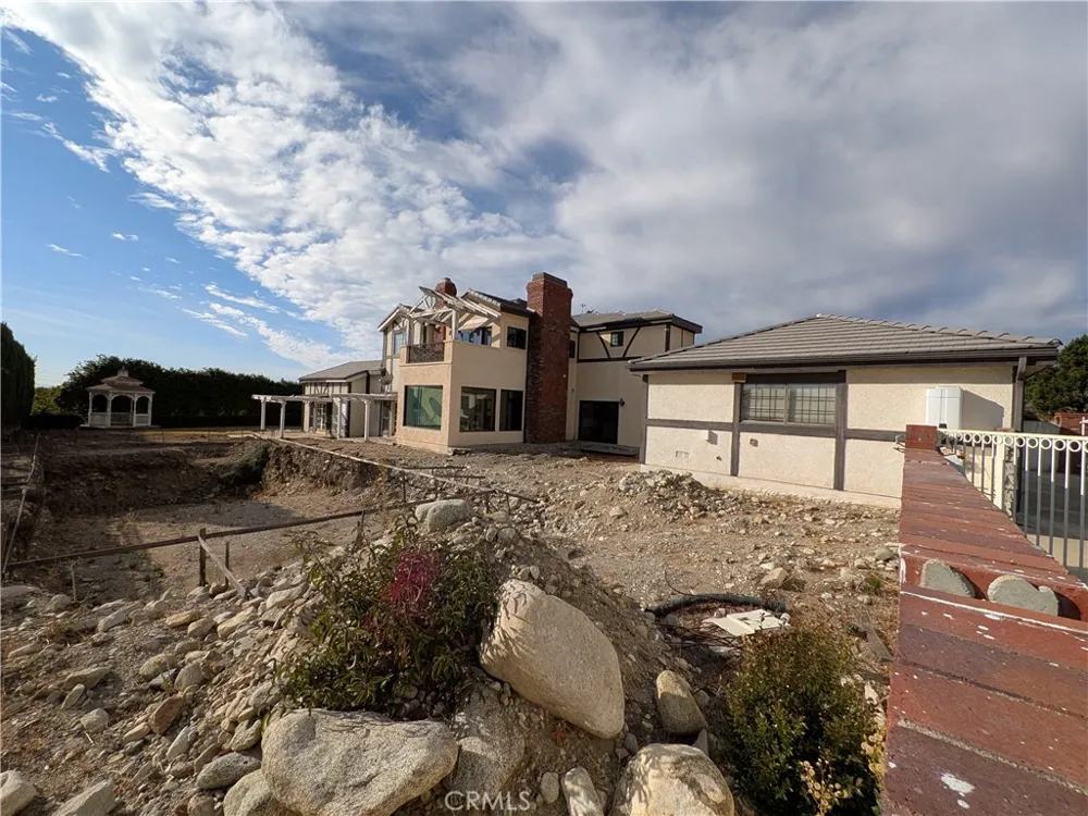 3742 Hollins Claremont, CA 91711
