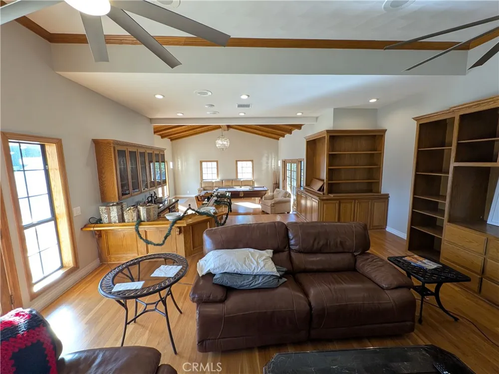 3742 Hollins Claremont, CA 91711