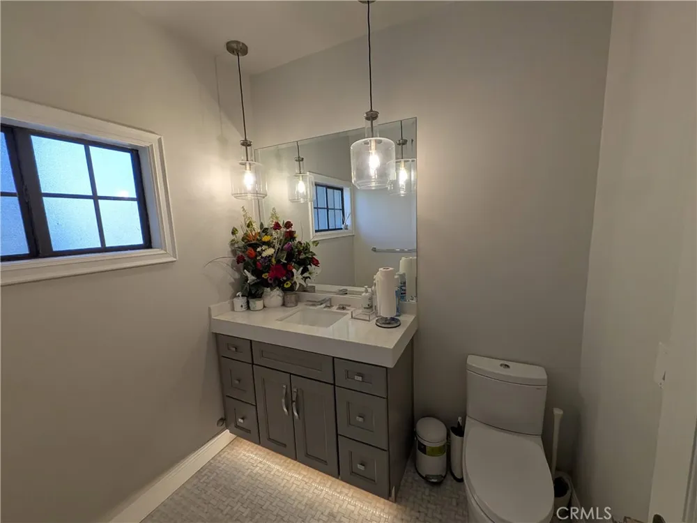 3742 Hollins Claremont, CA 91711