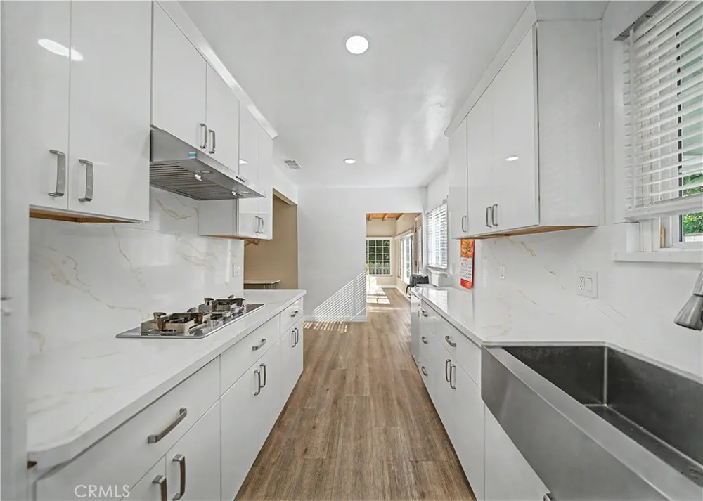 16156 Flamstead Hacienda Heights, CA 91745