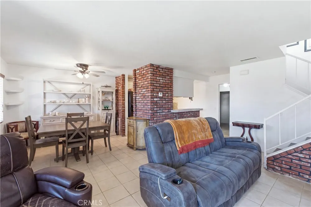 4871 Jackson Street #C Riverside, CA 92503