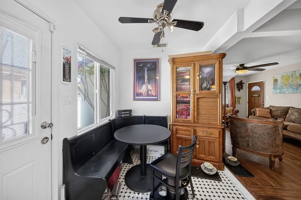 1344 Bonita La Verne, CA 91750