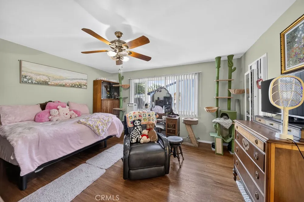 1344 Bonita La Verne, CA 91750