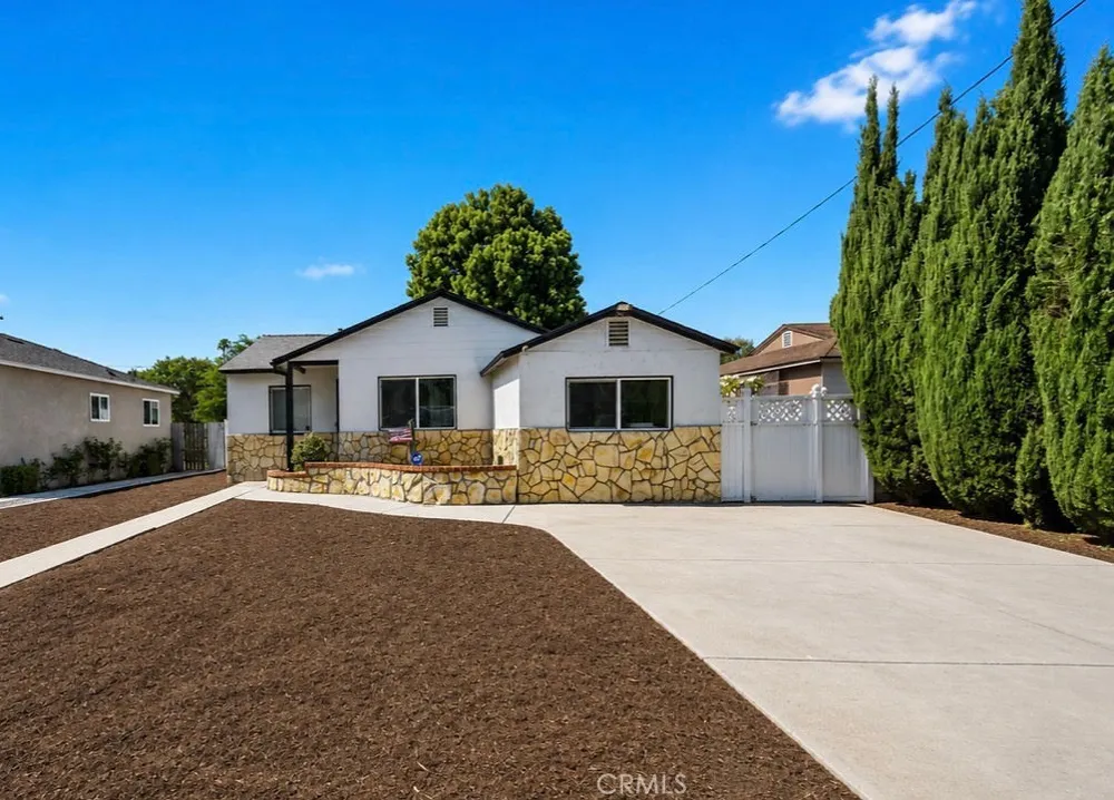 1344 Bonita La Verne, CA 91750