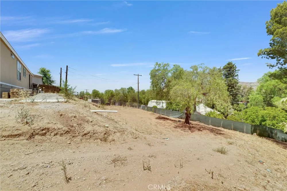 31706 Vista Avenue Homeland, CA 92548