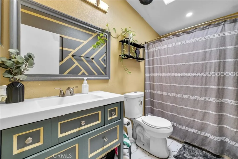31706 Vista Avenue Homeland, CA 92548