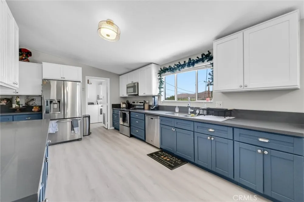 31706 Vista Avenue Homeland, CA 92548
