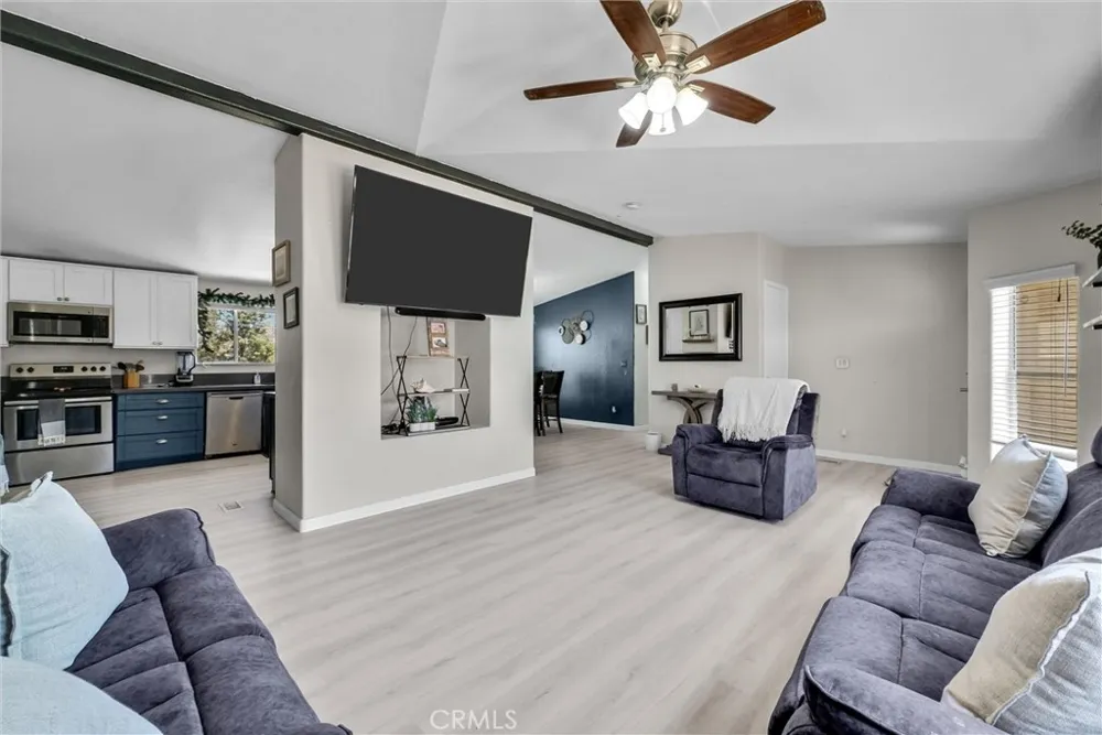 31706 Vista Avenue Homeland, CA 92548