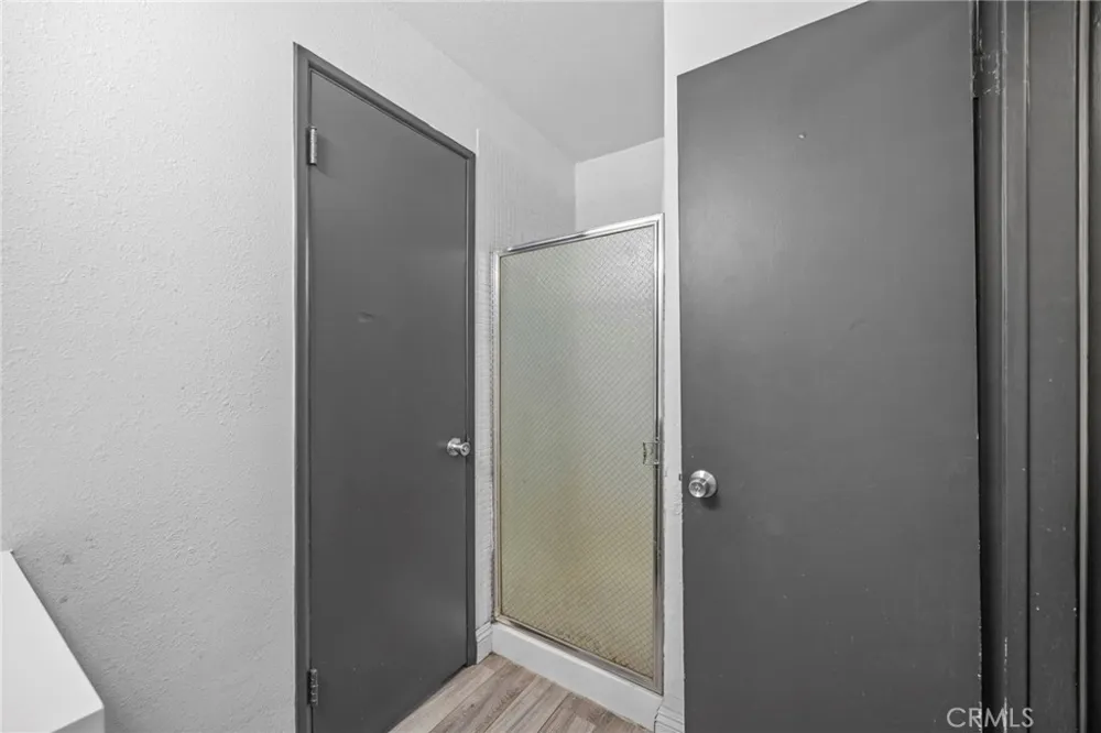 9417 Mango Fontana, CA 92335