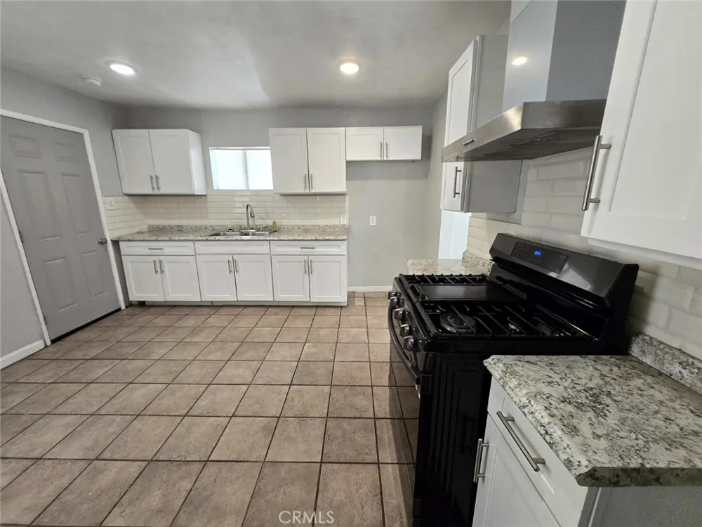 16466 Arrow Boulevard #2 Fontana, CA 92335