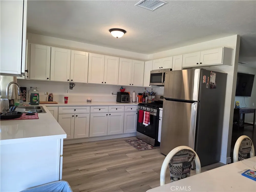25595 Cheryle Barstow, CA 92311
