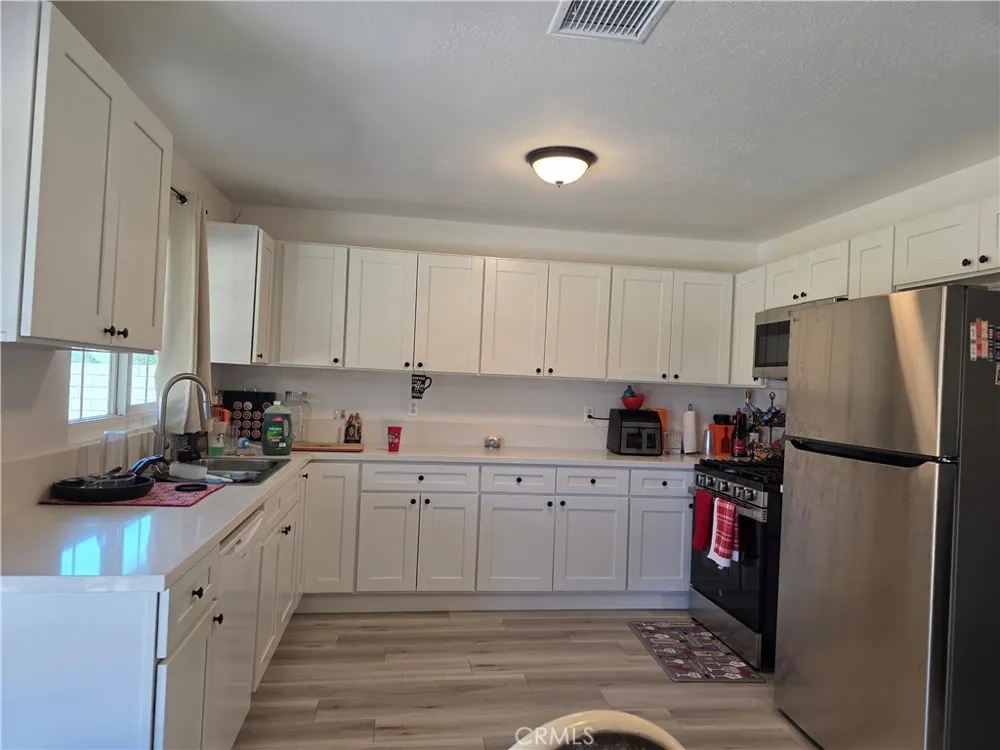 25595 Cheryle Barstow, CA 92311