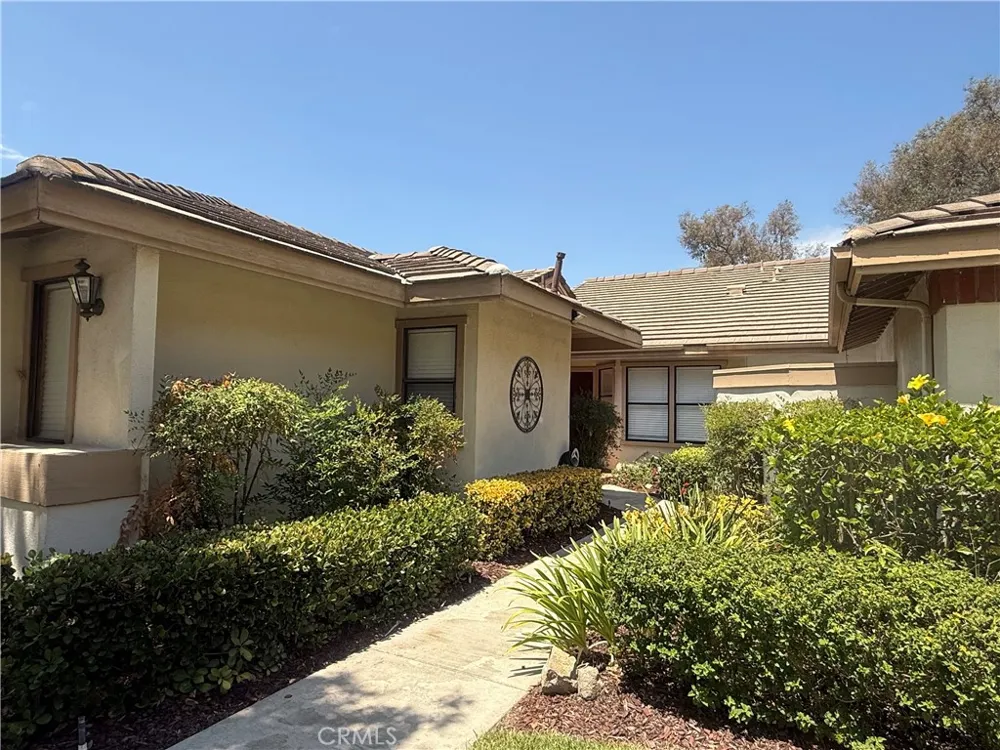 1782 Del Prado Pomona, CA 91768