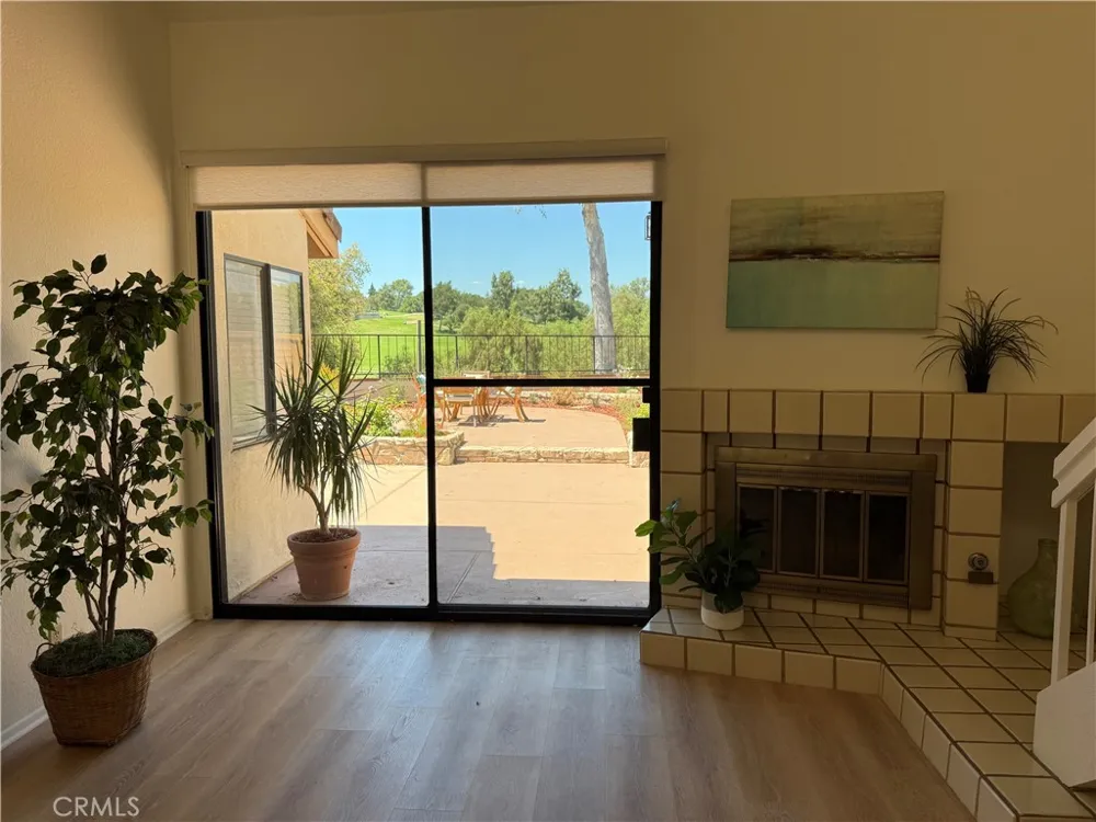 1782 Del Prado Pomona, CA 91768