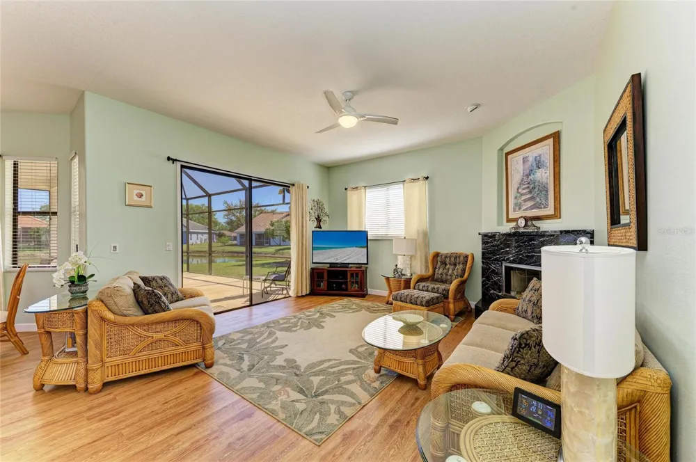 7102 42ND COURT E Sarasota, FL 34243