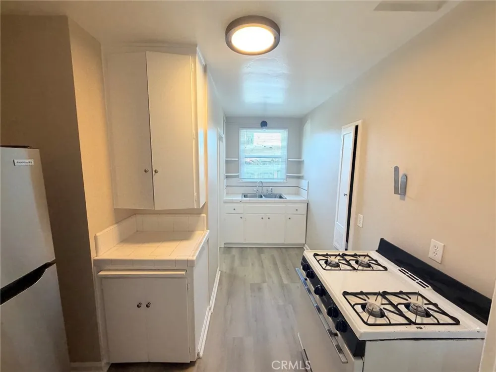 901 San Gabriel Avenue #2 Azusa, CA 91702