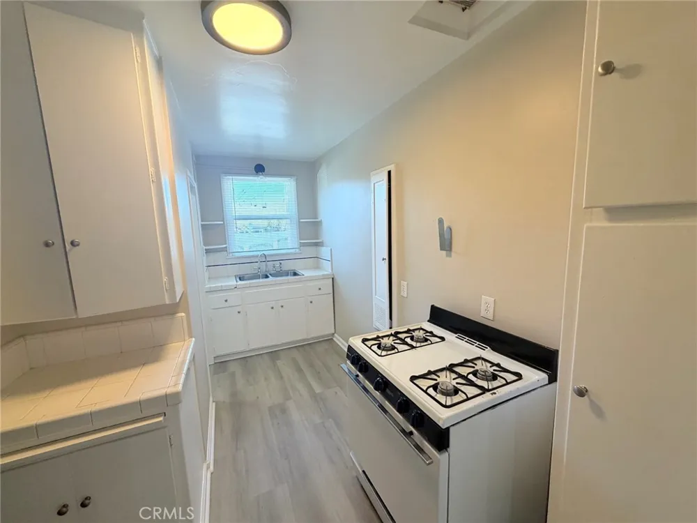 901 San Gabriel Avenue #2 Azusa, CA 91702