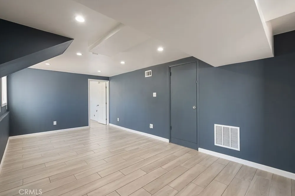 904 E Edgecomb Covina, CA 91724