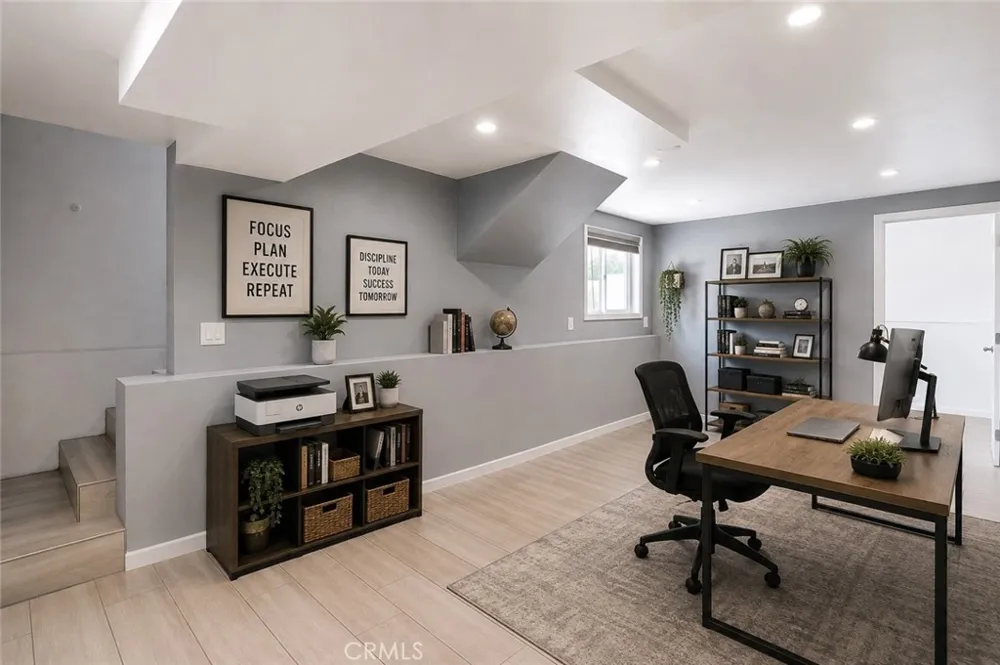 904 E Edgecomb Covina, CA 91724