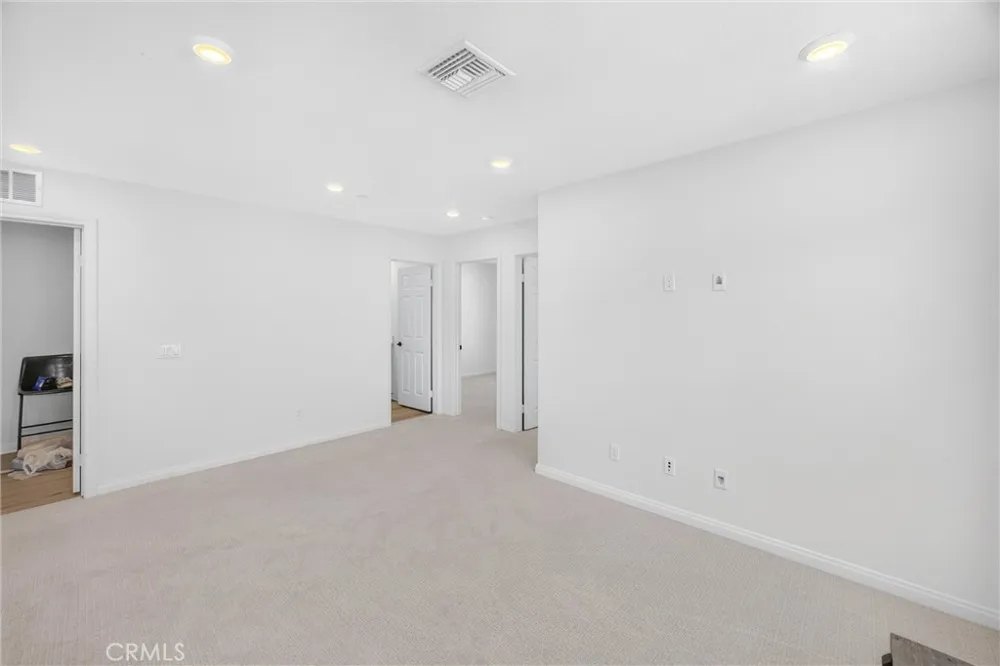 4229 E Carmel Privado Ontario, CA 91761