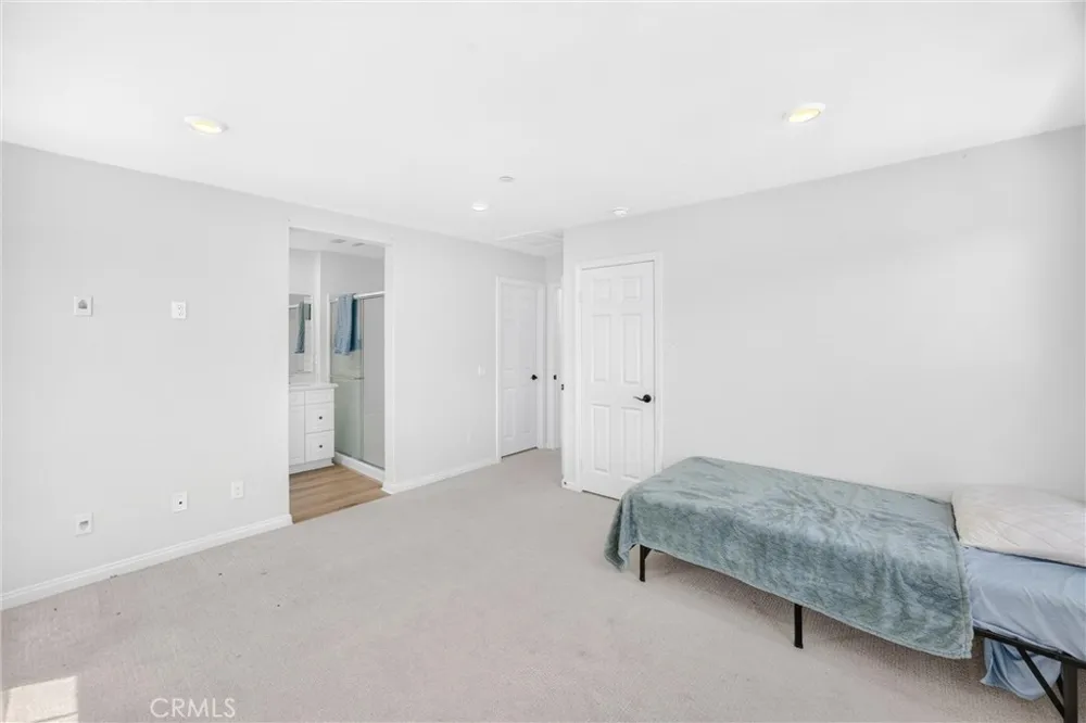 4229 E Carmel Privado Ontario, CA 91761