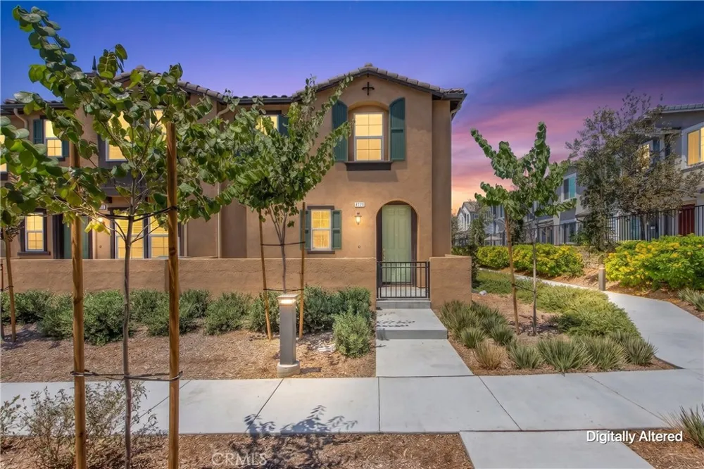 4229 E Carmel Privado Ontario, CA 91761