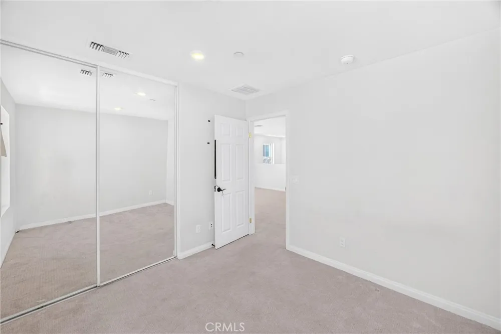 4229 E Carmel Privado Ontario, CA 91761