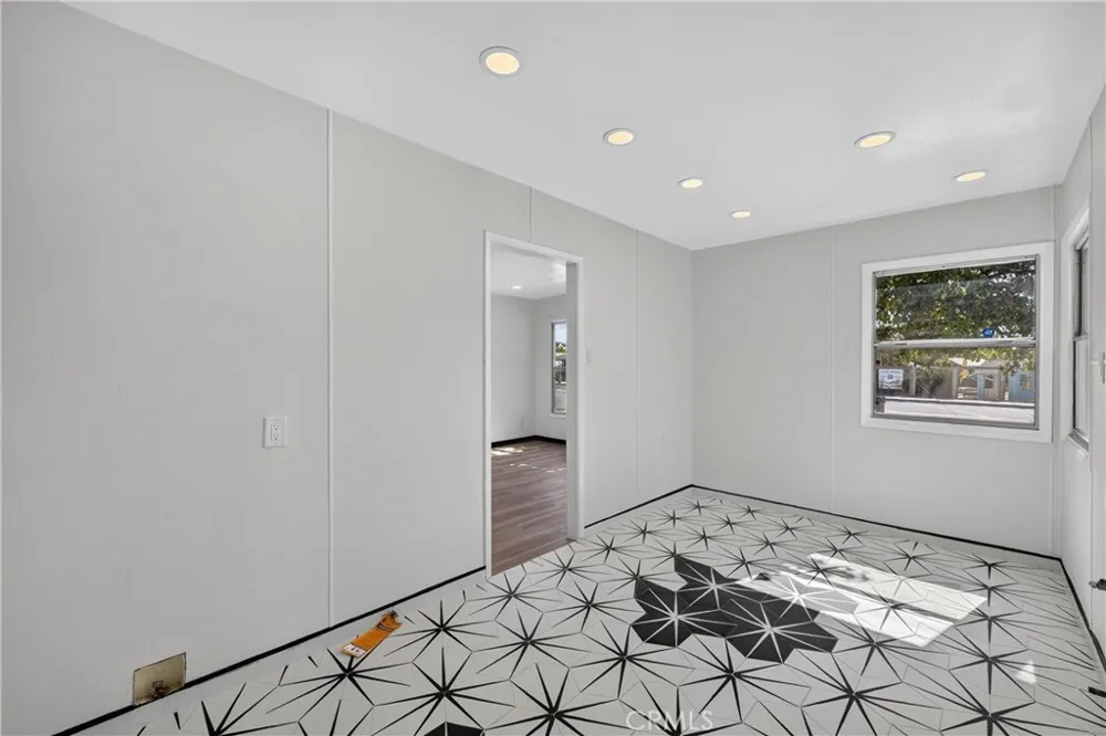 11401 Garden Grove Blvd Garden Grove, CA 92843