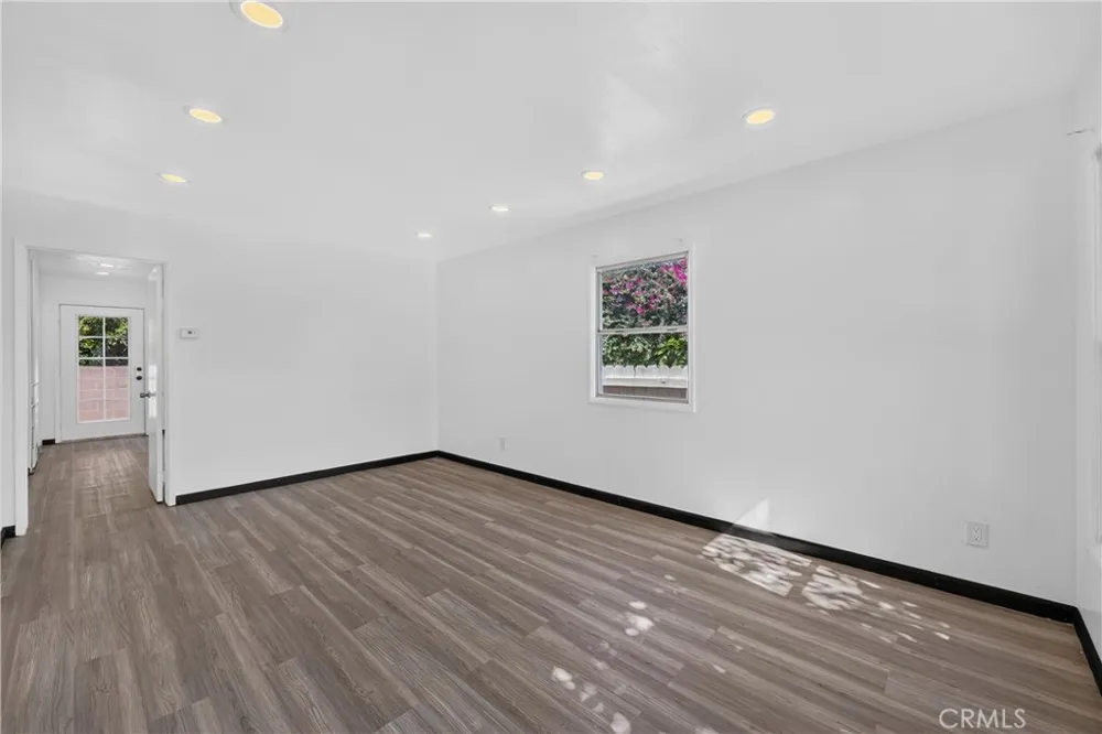 11401 Garden Grove Blvd Garden Grove, CA 92843