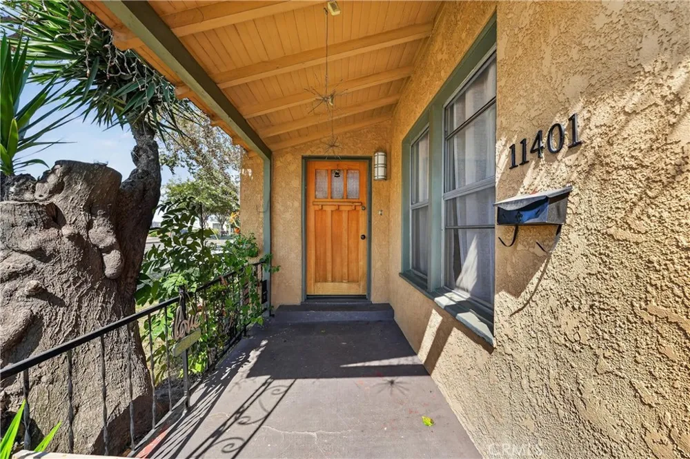 11401 Garden Grove Blvd Garden Grove, CA 92843