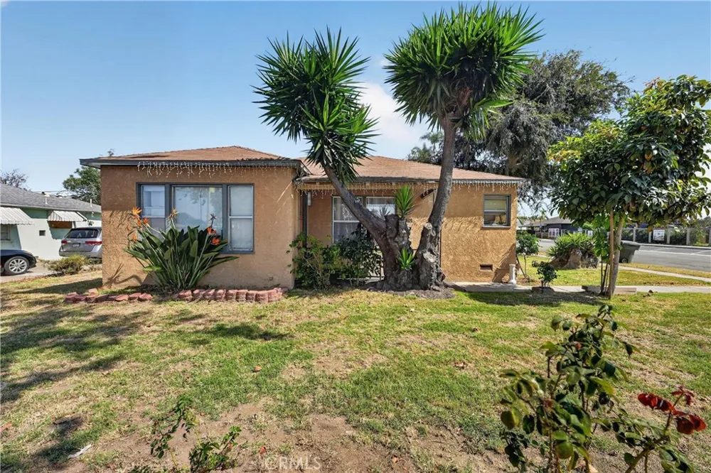 11401 Garden Grove Blvd Garden Grove, CA 92843