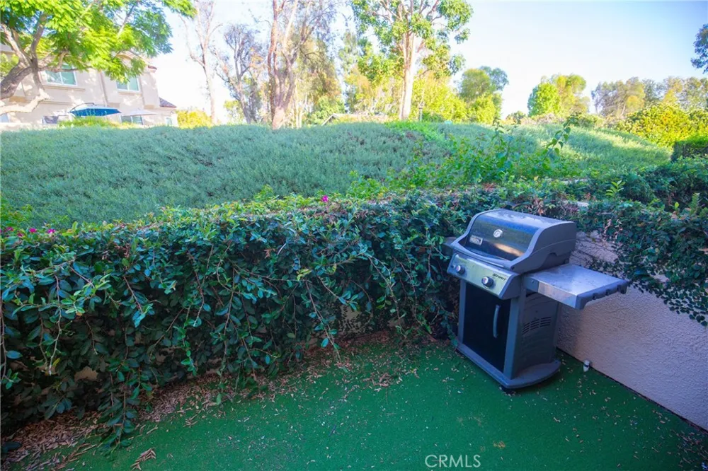 21224 Jasmines Lake Forest, CA 92630