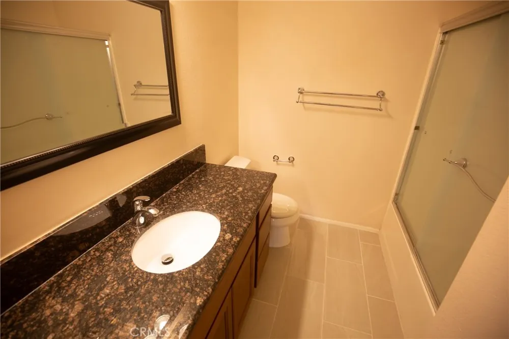 21224 Jasmines Lake Forest, CA 92630