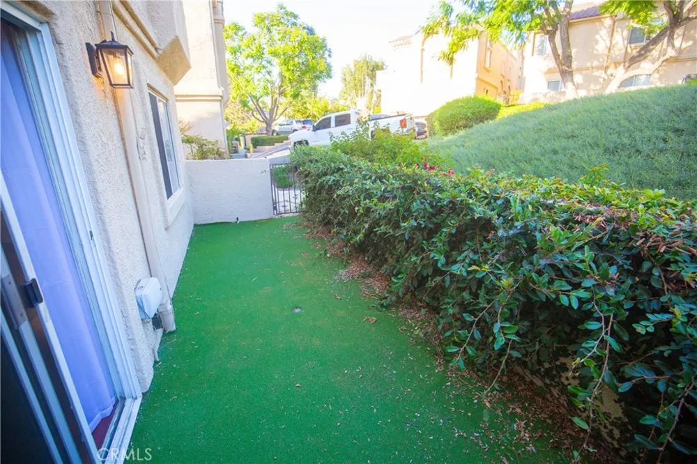 21224 Jasmines Lake Forest, CA 92630