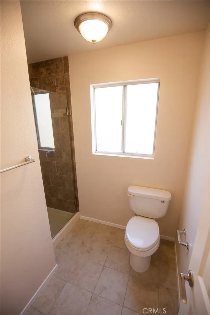 21224 Jasmines Lake Forest, CA 92630