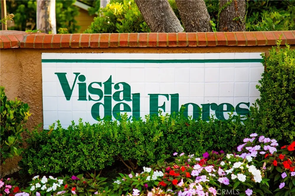 21224 Jasmines Lake Forest, CA 92630