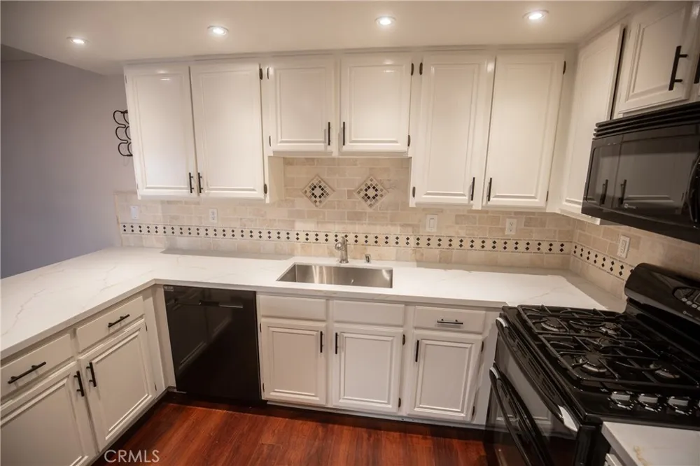 21224 Jasmines Lake Forest, CA 92630