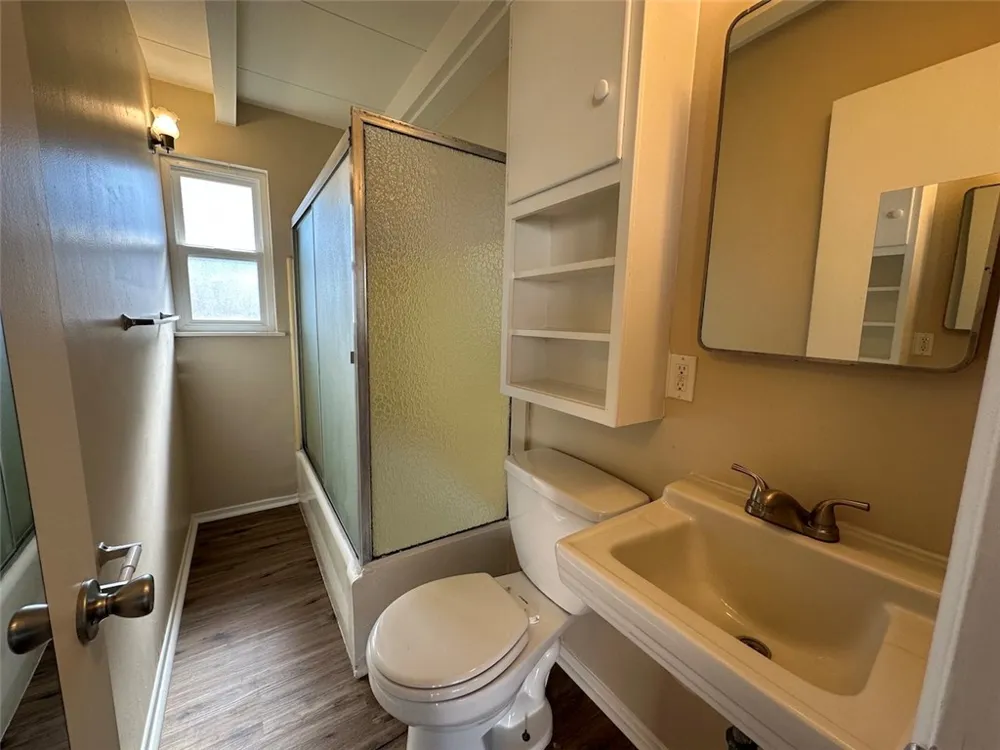 1015 Azusa Avenue #03 Azusa, CA 91702