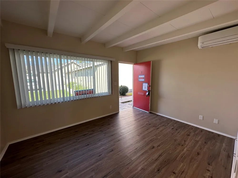 1015 Azusa Avenue #03 Azusa, CA 91702