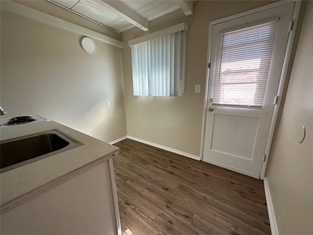 1015 Azusa Avenue #03 Azusa, CA 91702