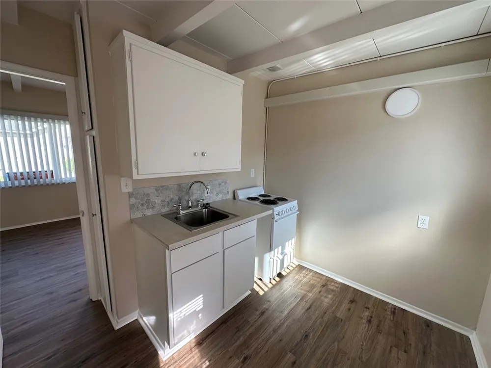 1015 Azusa Avenue #03 Azusa, CA 91702