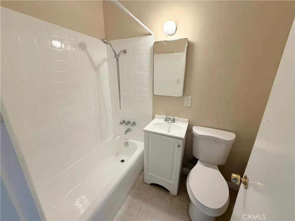 936 W Foothill Boulevard #12 Azusa, CA 91702