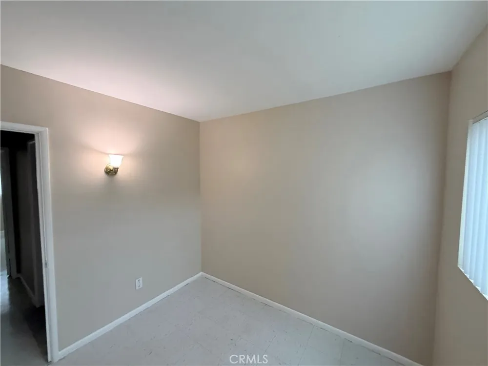 936 W Foothill Boulevard #12 Azusa, CA 91702