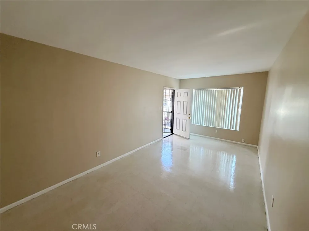 936 W Foothill Boulevard #12 Azusa, CA 91702