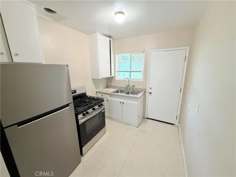 936 W Foothill Boulevard #12